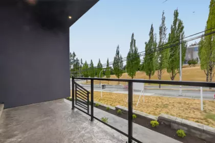 102 5642 144 St Street, Surrey, BC, Surrey — Half Duplex for sale