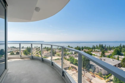 Staircase Photo of 1405 1475 Foster Street, Surrey, BC