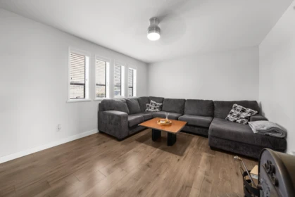 Office / Den Photo of 16212 56 Avenue, Surrey, BC