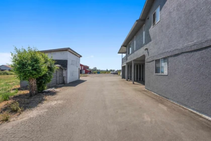 Outdoor Patio Photo of 16212 56 Avenue, Surrey, BC