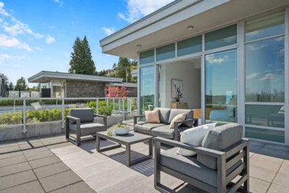 702 876 Keith Road, West Vancouver, BC, West Vancouver — Apartment/Condo for sale