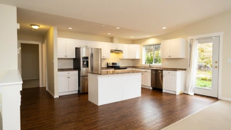 Living Room Photo of 5839 Trail Avenue, Sechelt, BC