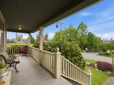 Family Room Photo of 624 Colborne Street, New Westminster, BC