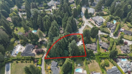Primary Bedroom Photo of 410 Eastcot Road, West Vancouver, BC