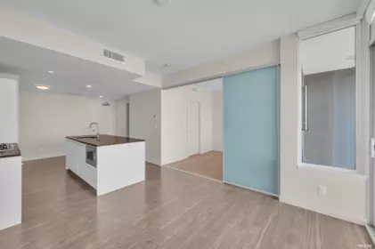 Walk-In Closet Photo of 3606 6383 Mckay Avenue, Burnaby, BC