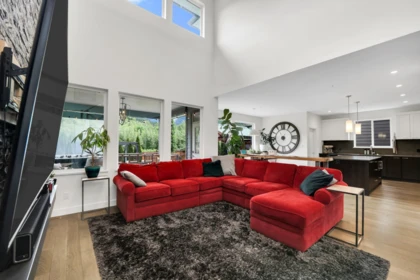 39224 Cardinal Drive, Squamish, BC, Squamish — Single Family Residence for sale