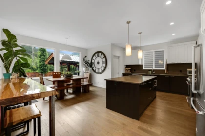 39224 Cardinal Drive, Squamish, BC, Squamish — Single Family Residence for sale