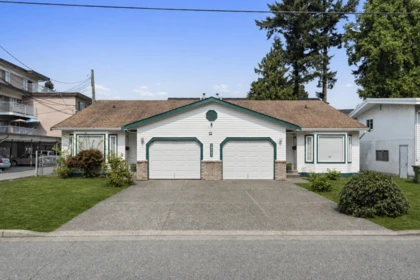 1&2 46043 Mellard Avenue, Chilliwack, BC, Chilliwack — Duplex for sale