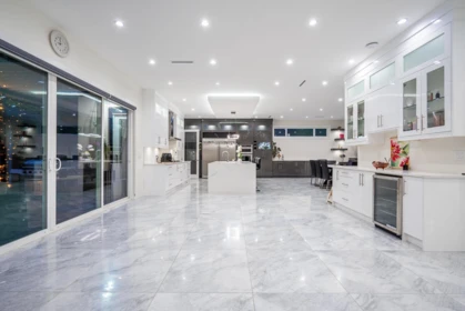 Kitchen Photo of 10490 125a Street, Surrey, BC