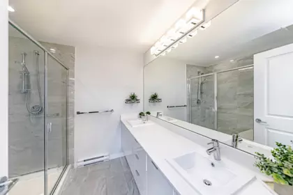 Laundry Room Photo of 3 15151 Edmund Drive, Surrey, BC