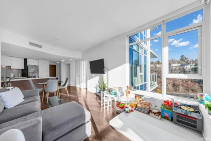 716 3557 Sawmill Crescent, Vancouver, BC, Vancouver — Apartment/Condo for sale