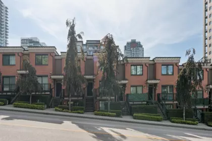 4 838 Royal Avenue, New Westminster, BC, New Westminster — Townhouse for sale
