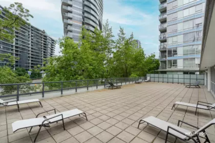 Outdoor Deck Photo of 808 939 Expo Boulevard, Vancouver, BC