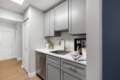 Guest Bathroom Photo of 113 9620 Manchester Drive, Burnaby, BC