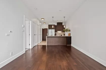 Walk-In Closet Photo of 702 888 Homer Street, Vancouver, BC