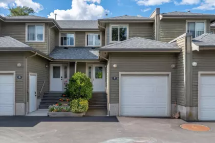 7 40200 Government Road, Squamish, BC, Squamish — Townhouse for sale