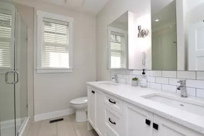 Primary Bathroom Photo of 43306 Creekside Circle, Lindell Beach, BC
