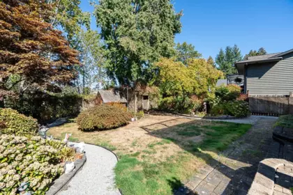 Hot Tub / Spa Photo of 20087 50a Avenue, Langley, BC