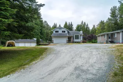 Primary Bedroom Photo of 12295 269 Street, Maple Ridge, BC