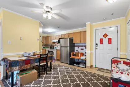 Kitchen Photo of 413 2962 Trethewey Street, Abbotsford, BC