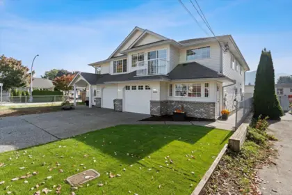 B 45220 South Sumas Road, Chilliwack, BC, Chilliwack — Half Duplex for sale