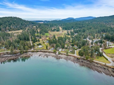 Community Amenities Photo (Clubhouse) of 455 Anne Road, Mayne Island, BC