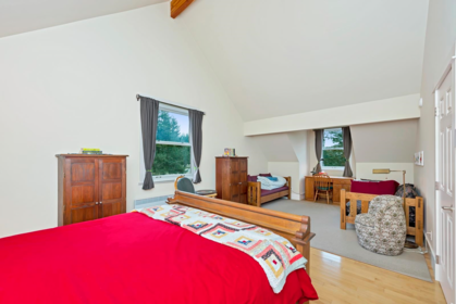 Entry Foyer Photo of 455 Anne Road, Mayne Island, BC
