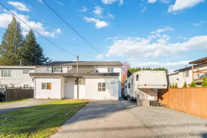 46349 Brooks Avenue, Chilliwack, BC, Chilliwack — Half Duplex for sale
