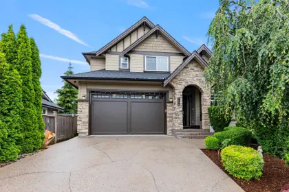 7176 198th Street, Langley, BC, Langley — Single Family Residence for sale