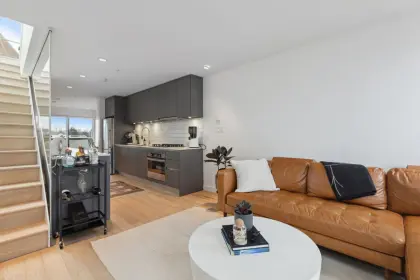 301 1647 E Pender Street, Vancouver, BC, Vancouver — Townhouse for sale