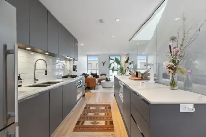 301 1647 E Pender Street, Vancouver, BC, Vancouver — Townhouse for sale