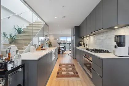 301 1647 E Pender Street, Vancouver, BC, Vancouver — Townhouse for sale