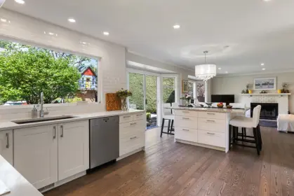 4110 Roche Place, North Vancouver, BC, North vancouver — Single Family Residence for sale