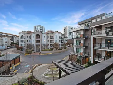 301 3182 Gladwin Road, Abbotsford, BC, Abbotsford — Apartment/Condo for sale