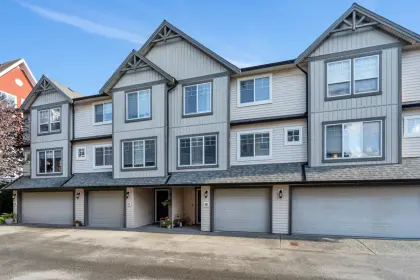 16 8917 Edward Street, Chilliwack, BC, Chilliwack — Townhouse for sale