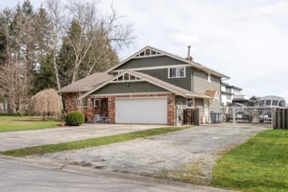 5684 146a Street, Surrey, BC, Surrey — Single Family Residence for sale