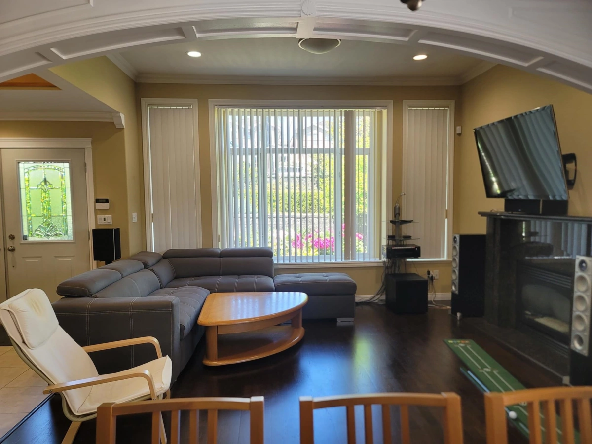 Dining Area Photo of 3330 Douglas Road, Burnaby, BC