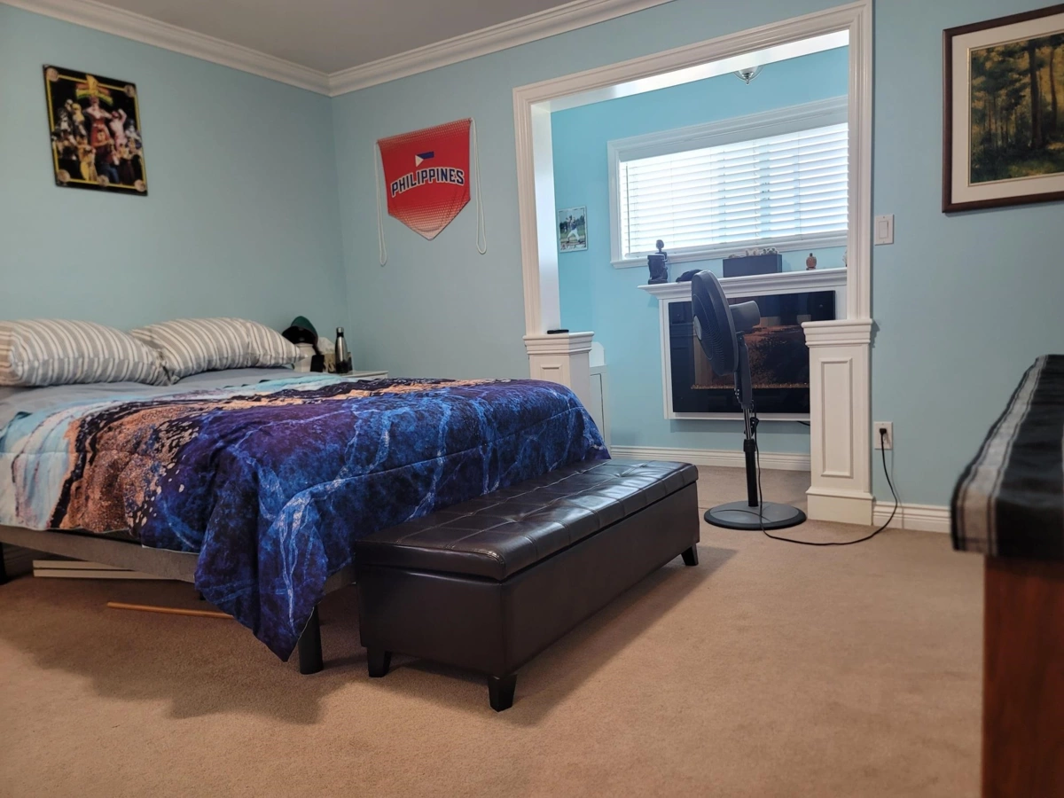 Laundry Room Photo of 3330 Douglas Road, Burnaby, BC