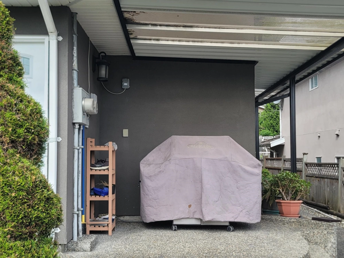 Outdoor Kitchen Photo of 3330 Douglas Road, Burnaby, BC