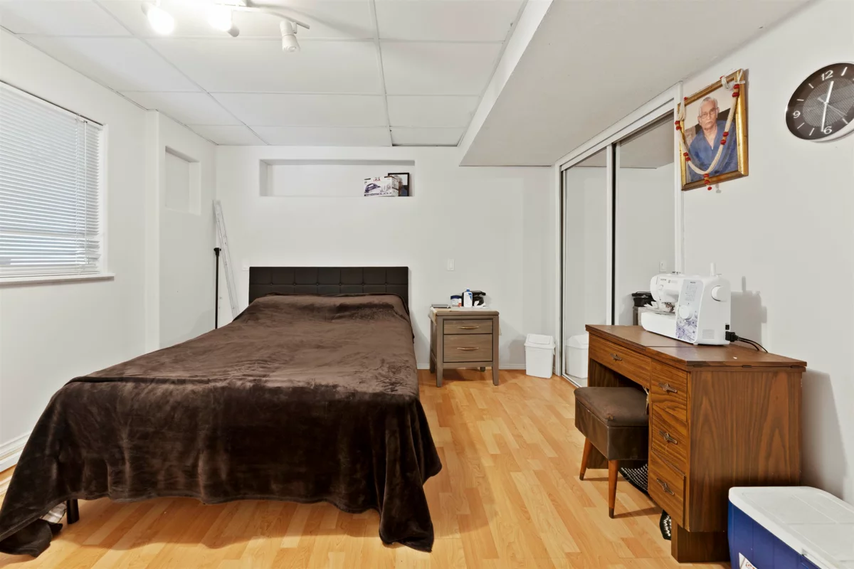 Entry Foyer Photo of 32572 Fleming Avenue, Mission, BC