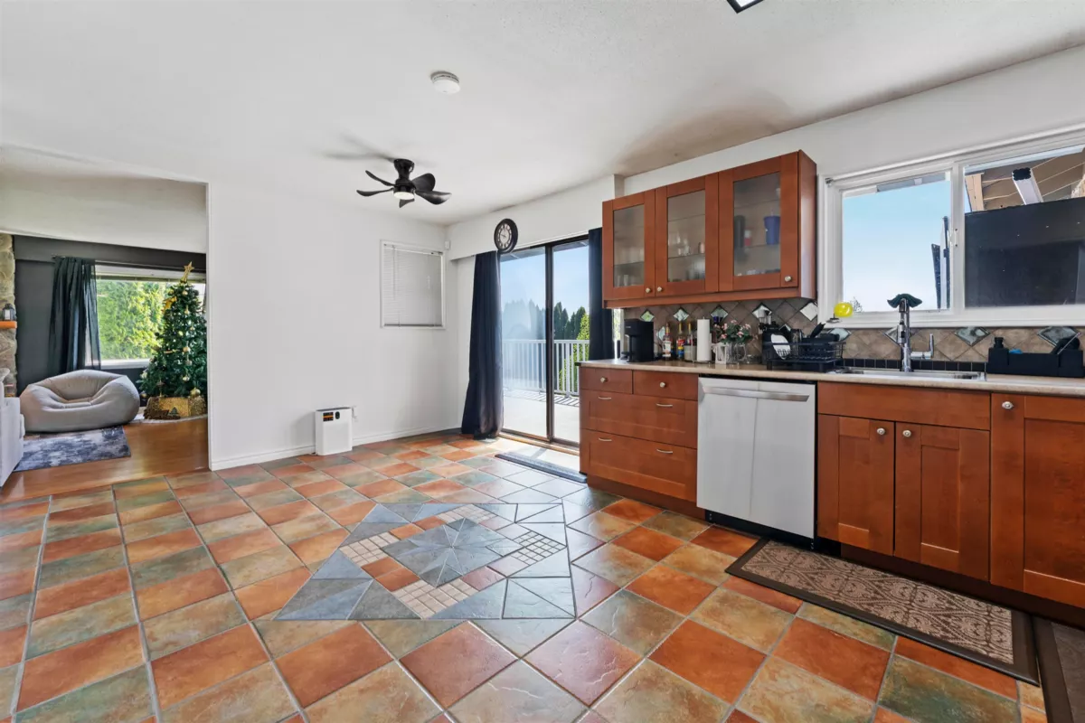 Primary Bathroom Photo of 32572 Fleming Avenue, Mission, BC
