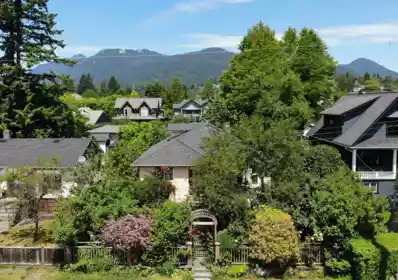 342 E 13th Street, North Vancouver, BC, North vancouver — Single Family Residence for sale