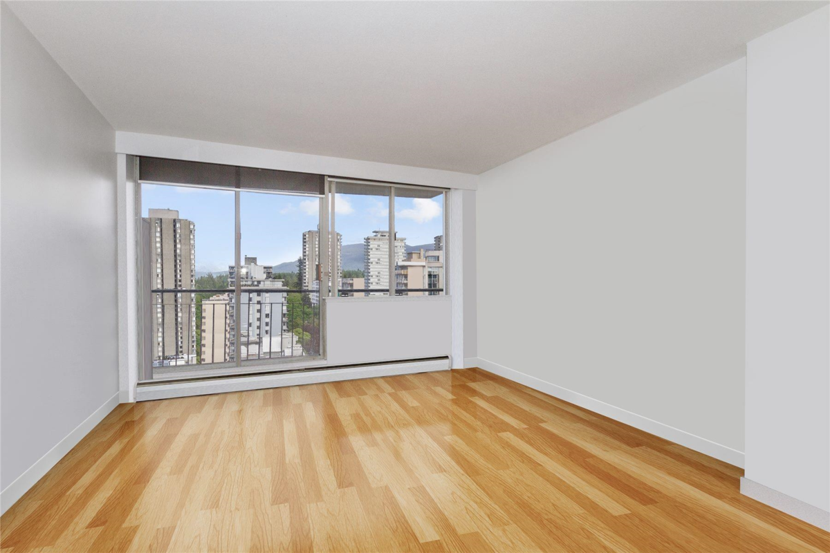 Kitchen Photo of 1850 Comox Street, Vancouver, BC