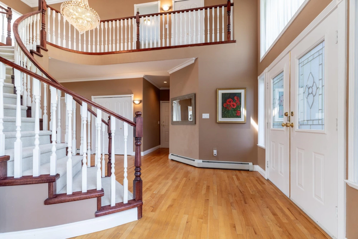 Family Room Photo of 11229 154a Street, Surrey, BC