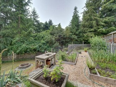8057 Cooper Road, Halfmoon Bay, BC, Halfmoon Bay — Single Family Residence for sale