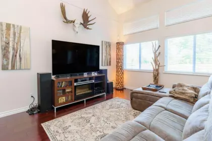 19582 Shinglebolt Crescent, Pitt Meadows, BC, Pitt Meadows — Single Family Residence for sale