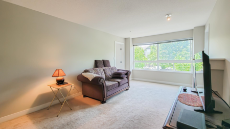 212 7088 Mont Royal Square, Vancouver, BC, Vancouver — Apartment/Condo for sale