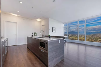3007 4688 Kingsway, Burnaby, BC, Burnaby — Apartment/Condo for sale