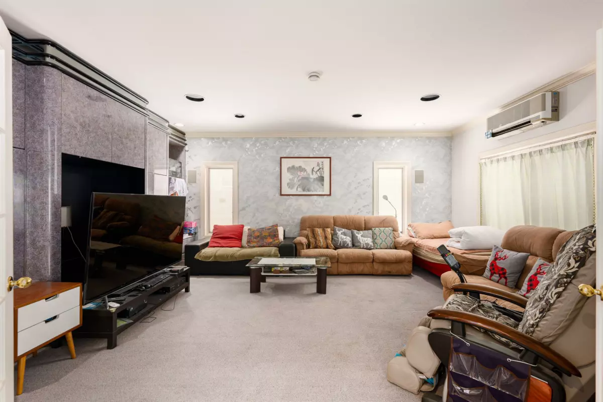 Breakfast Nook Photo of 6571 Chatterton Road, Richmond, BC