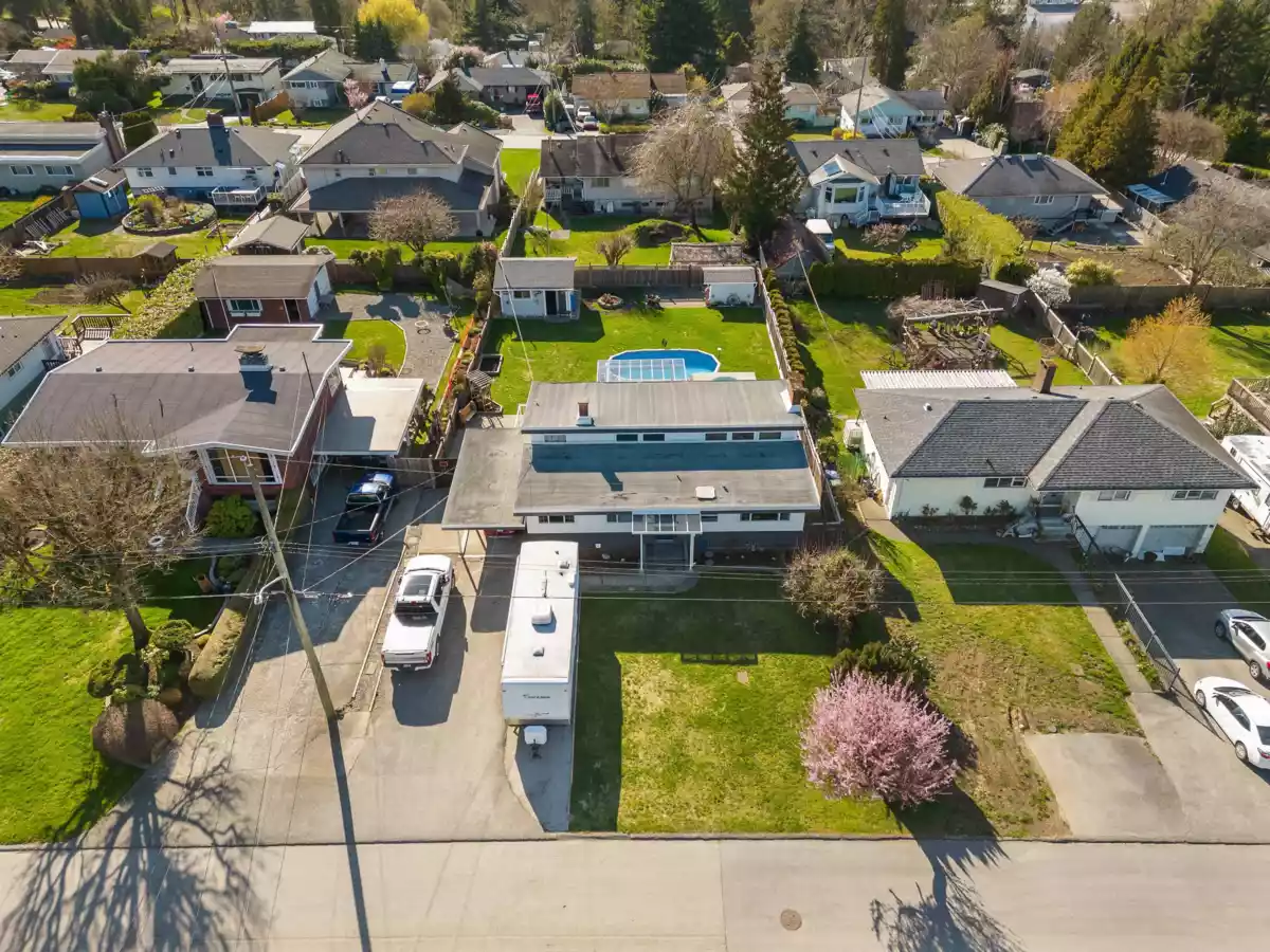 Dining Area Photo of 10257 125 Street, Surrey, BC